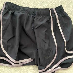 Nike Dri-Fit XL Black & Smoke NWOT